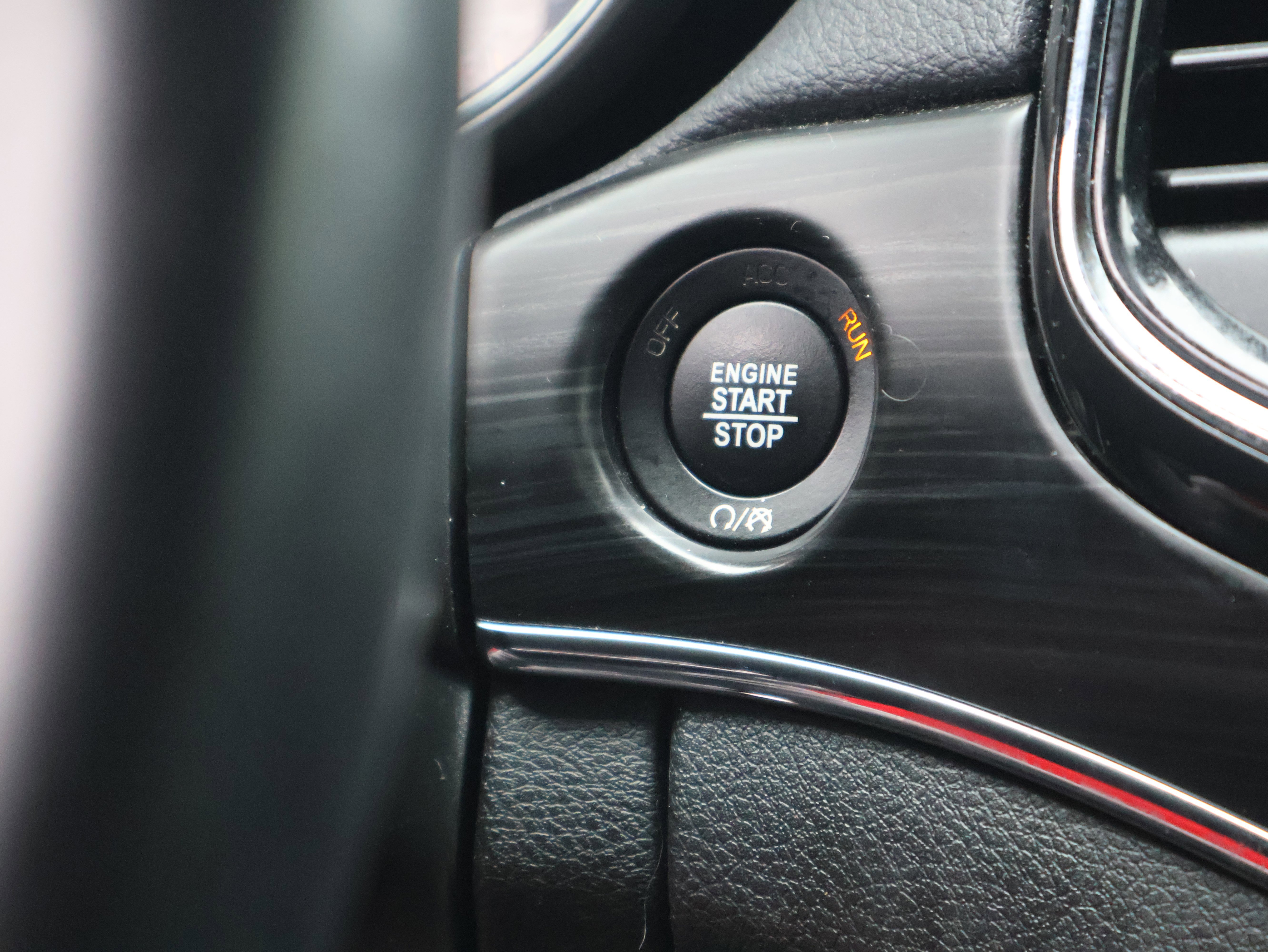 Used 2021 Jeep Grand Cherokee Limited w/ Luxury Group II image 29