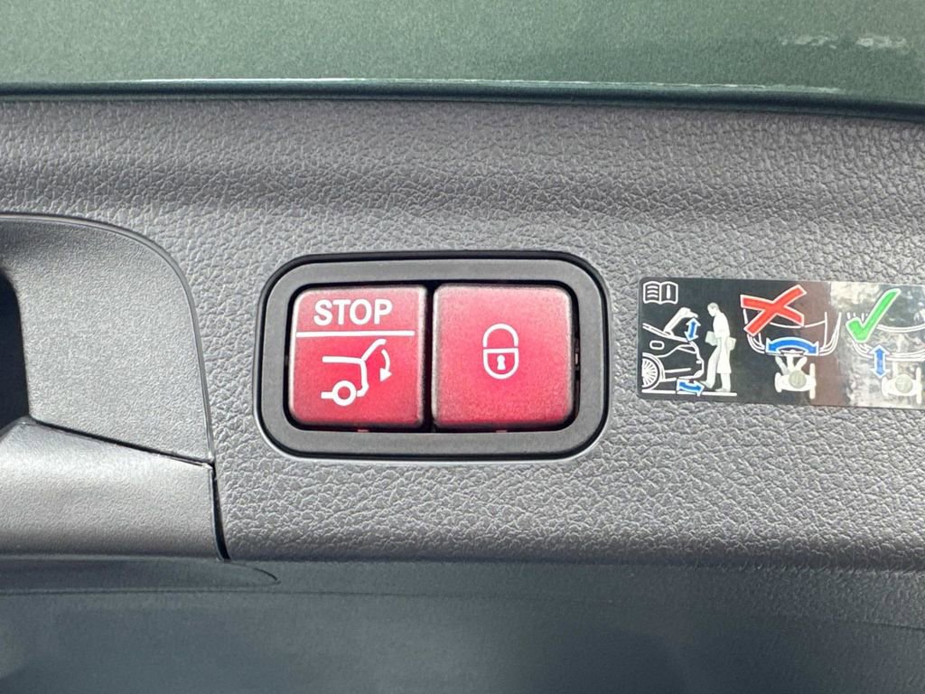 New 2025 Mercedes-Benz GLE 63 AMG S image 8