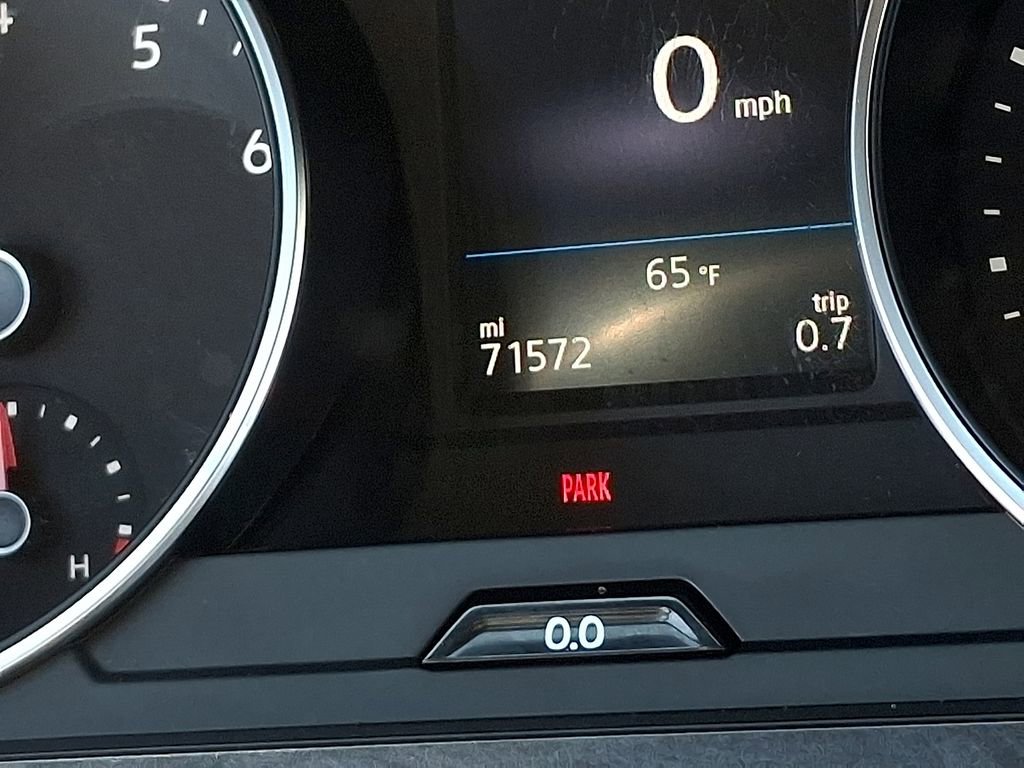 Used 2021 Volkswagen Tiguan SE R-Line image 20