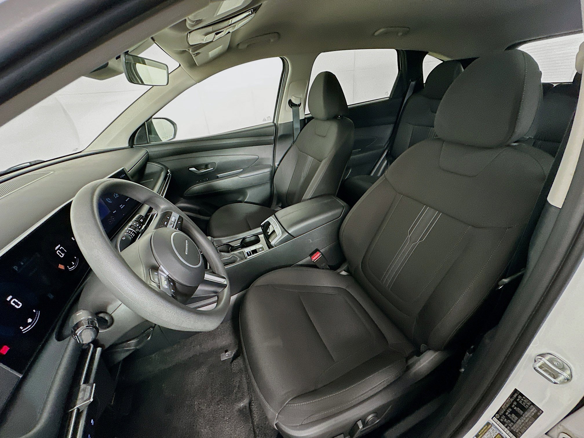 Used 2025 Hyundai Tucson SEL image 13