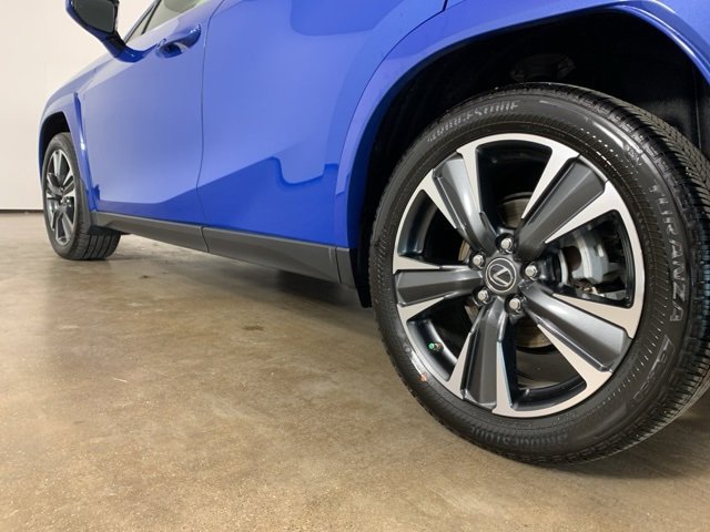 Used 2023 Lexus UX 250h AWD w/ Premium Package image 15