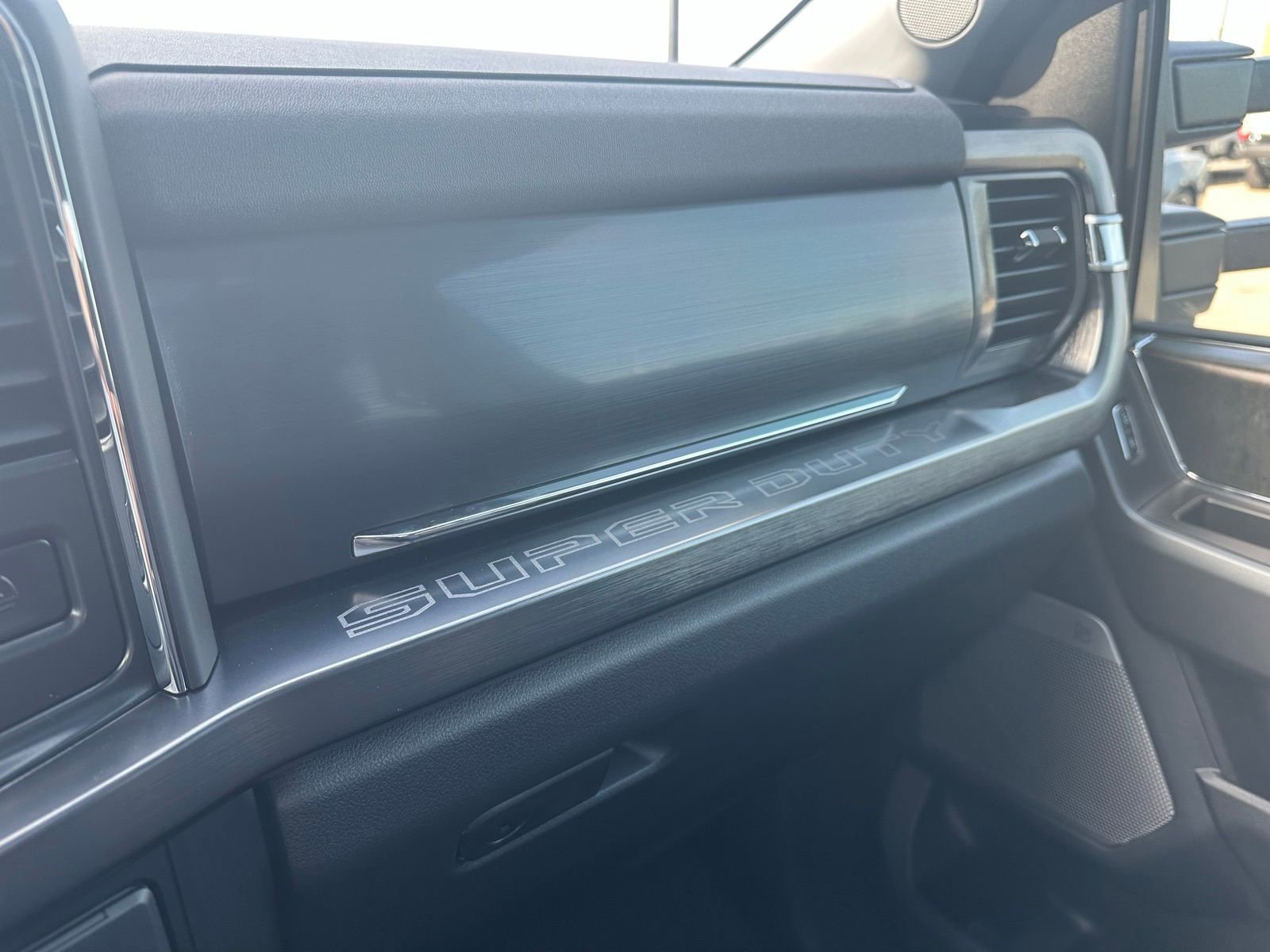 New 2025 Ford F350 Lariat w/ FX4 Off-Road Package image 27