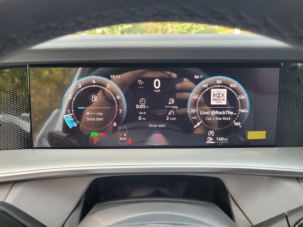 New 2026 Volkswagen Tiguan SE R-Line FWD image 24