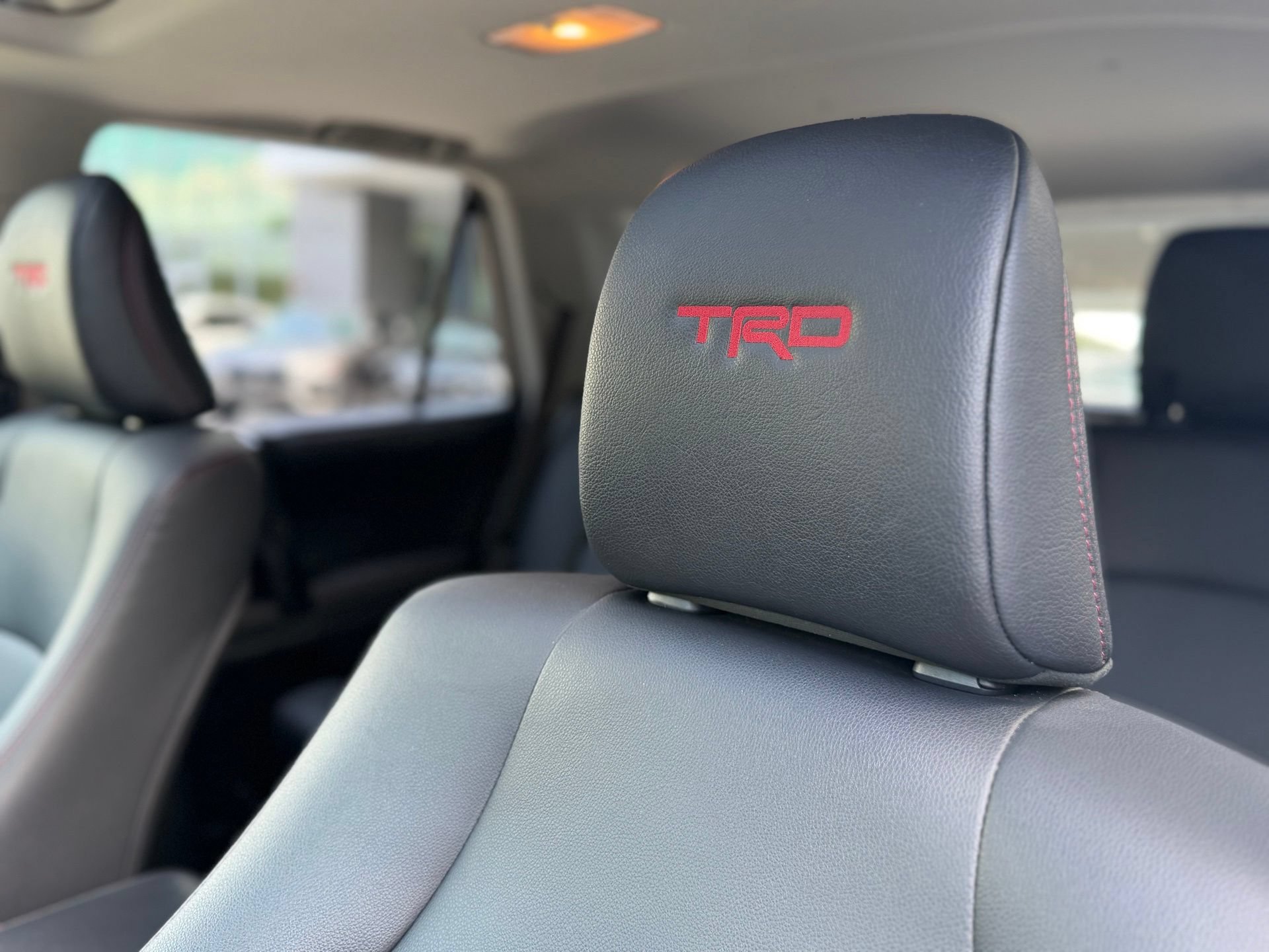 Used 2022 Toyota 4Runner TRD Off-Road Premium AWD/4WD image 29