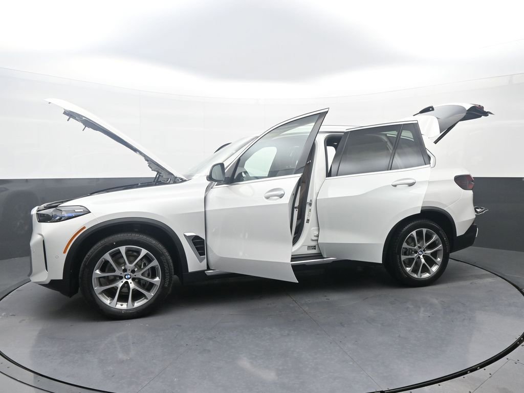 New 2026 BMW X5 xDrive40i AWD/4WD image 42