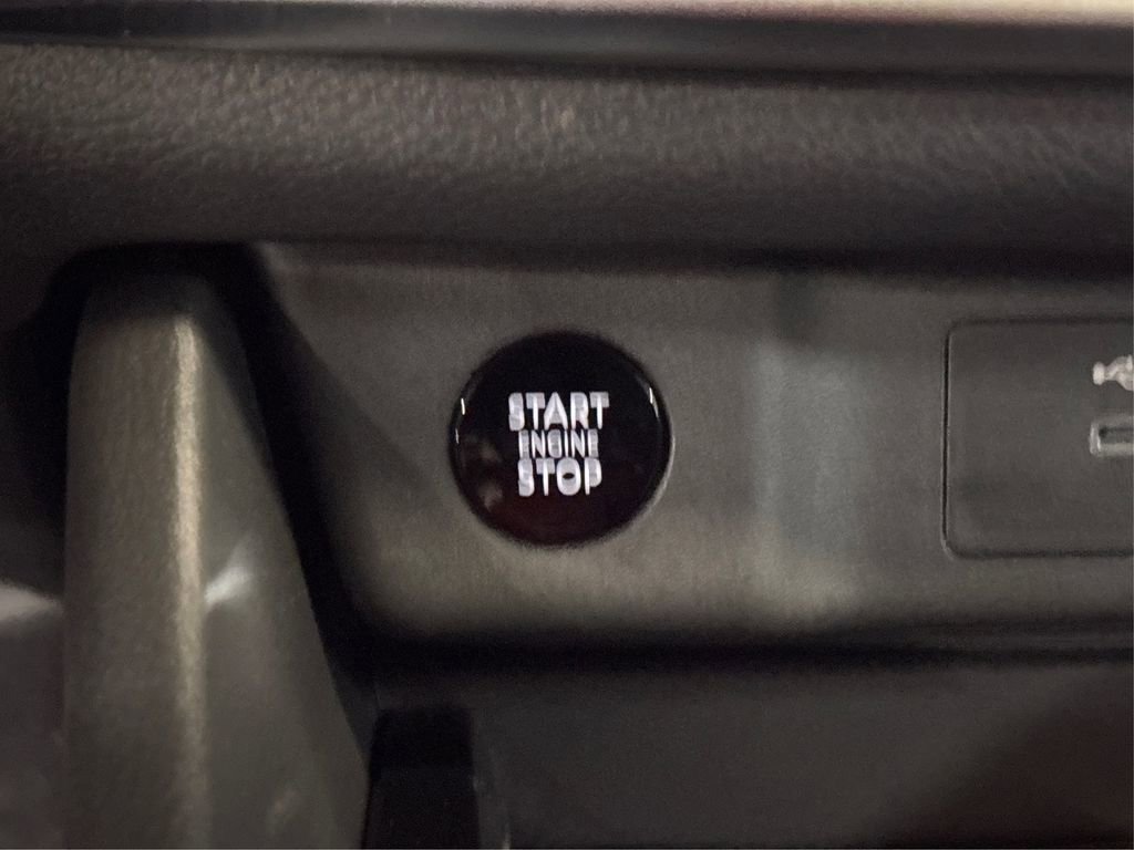 Certified 2026 Nissan Rogue SV image 31