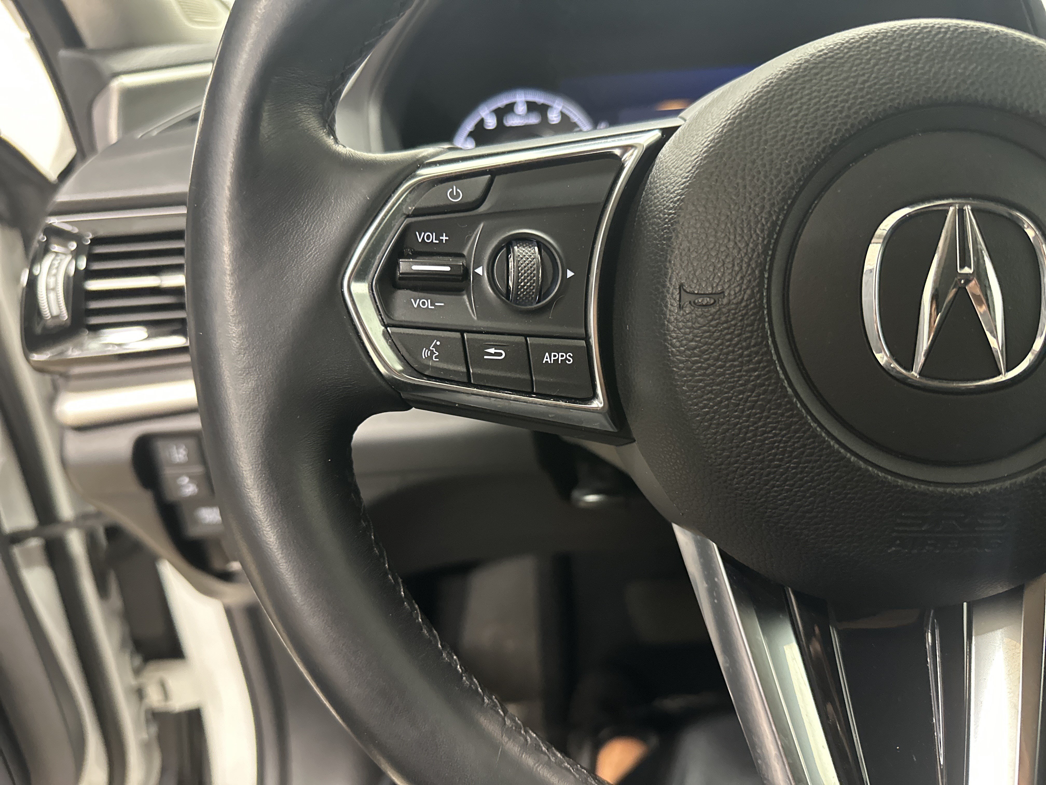 Used 2020 Acura RDX SH-AWD image 19
