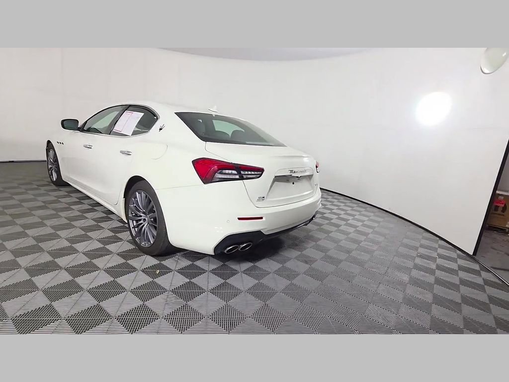 Used 2022 Maserati Ghibli Modena image 43
