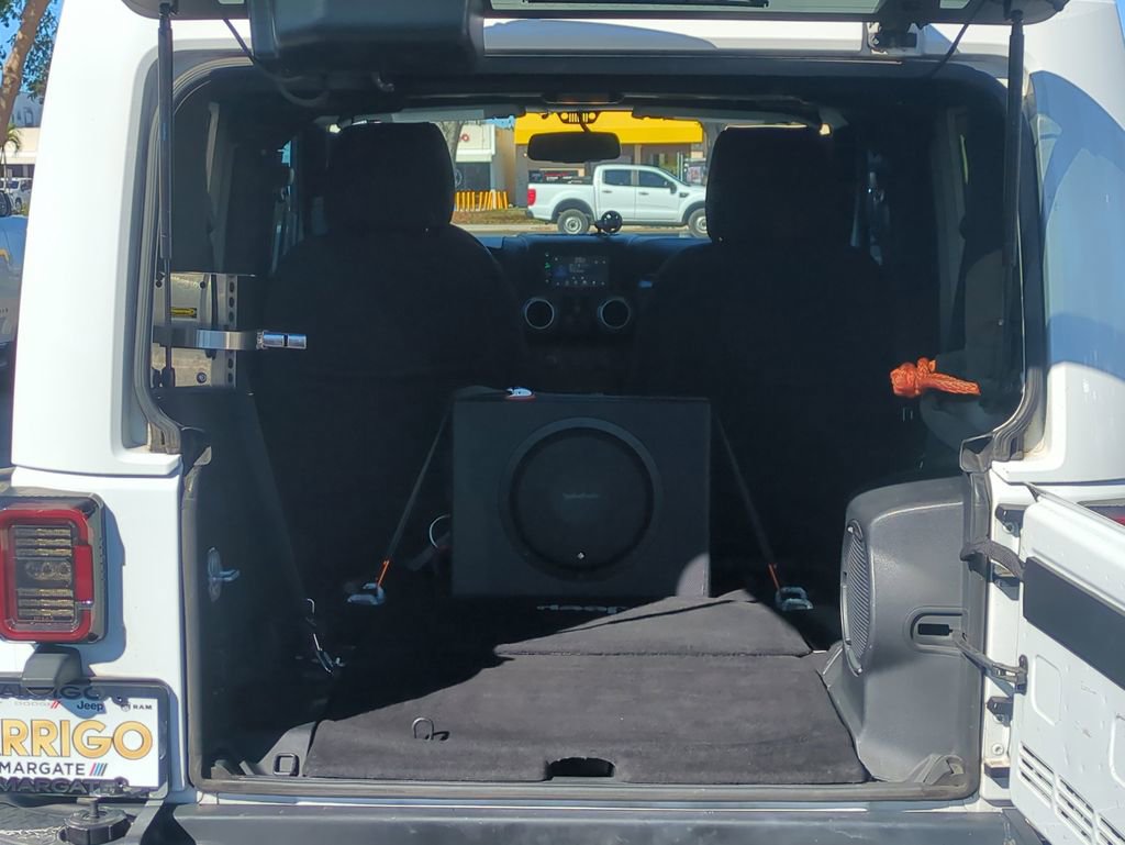 Used 2014 Jeep Wrangler Sahara w/ Connectivity Group image 14