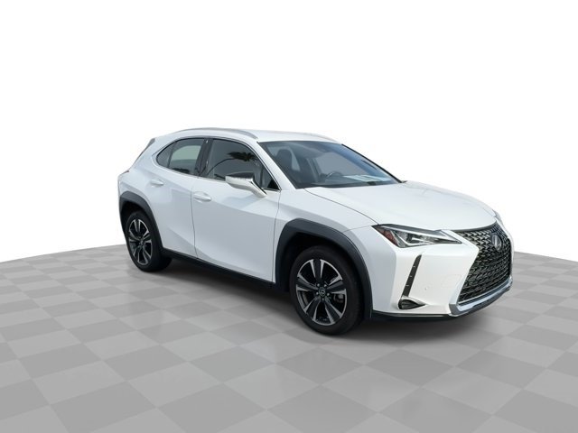 Used 2021 Lexus UX 200 w/ Accessory Package (Z1) FWD image 2