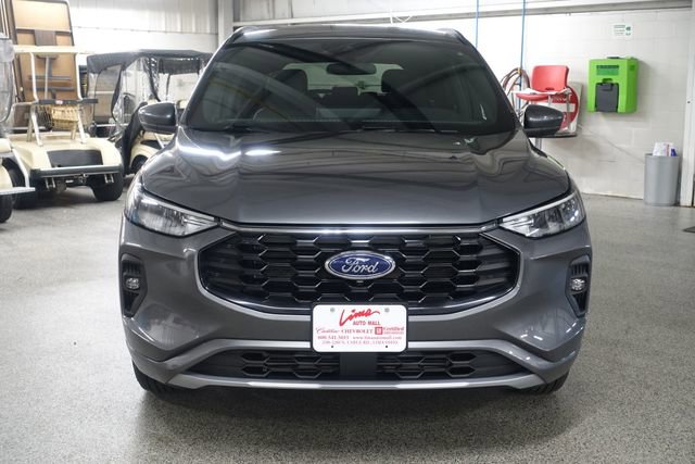 Used 2024 Ford Escape ST-Line Select w/ Tech Pack #2 AWD/4WD image 2