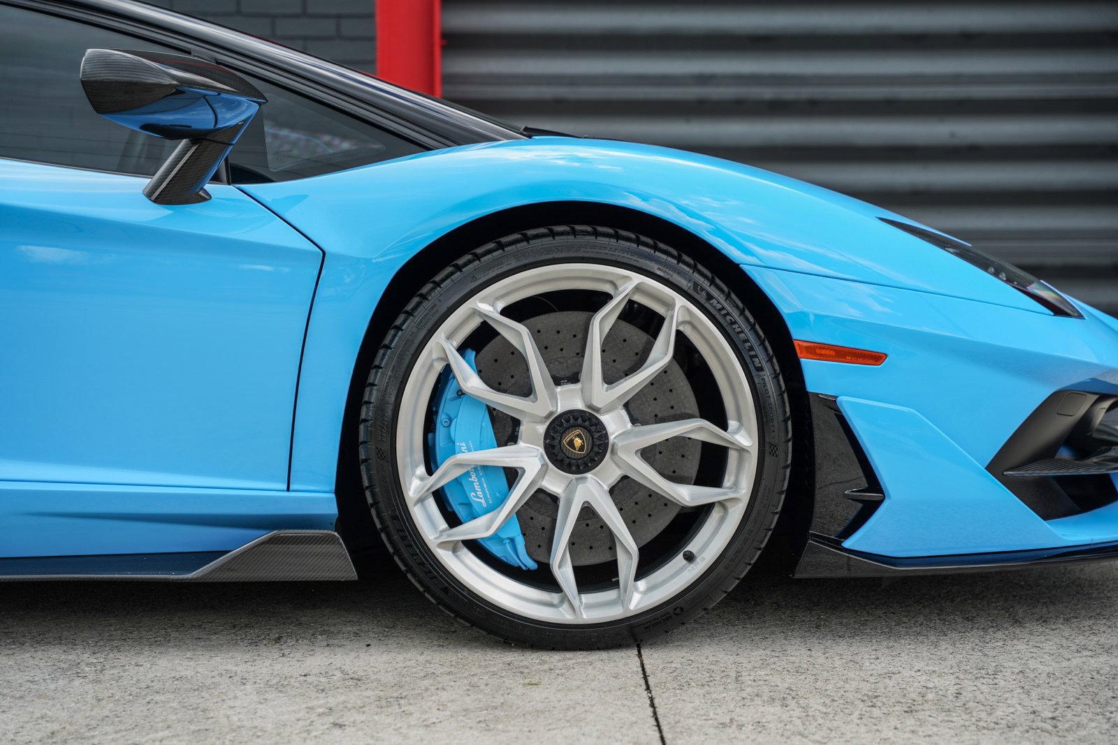 Used 2021 Lamborghini Aventador SVJ AWD/4WD image 30