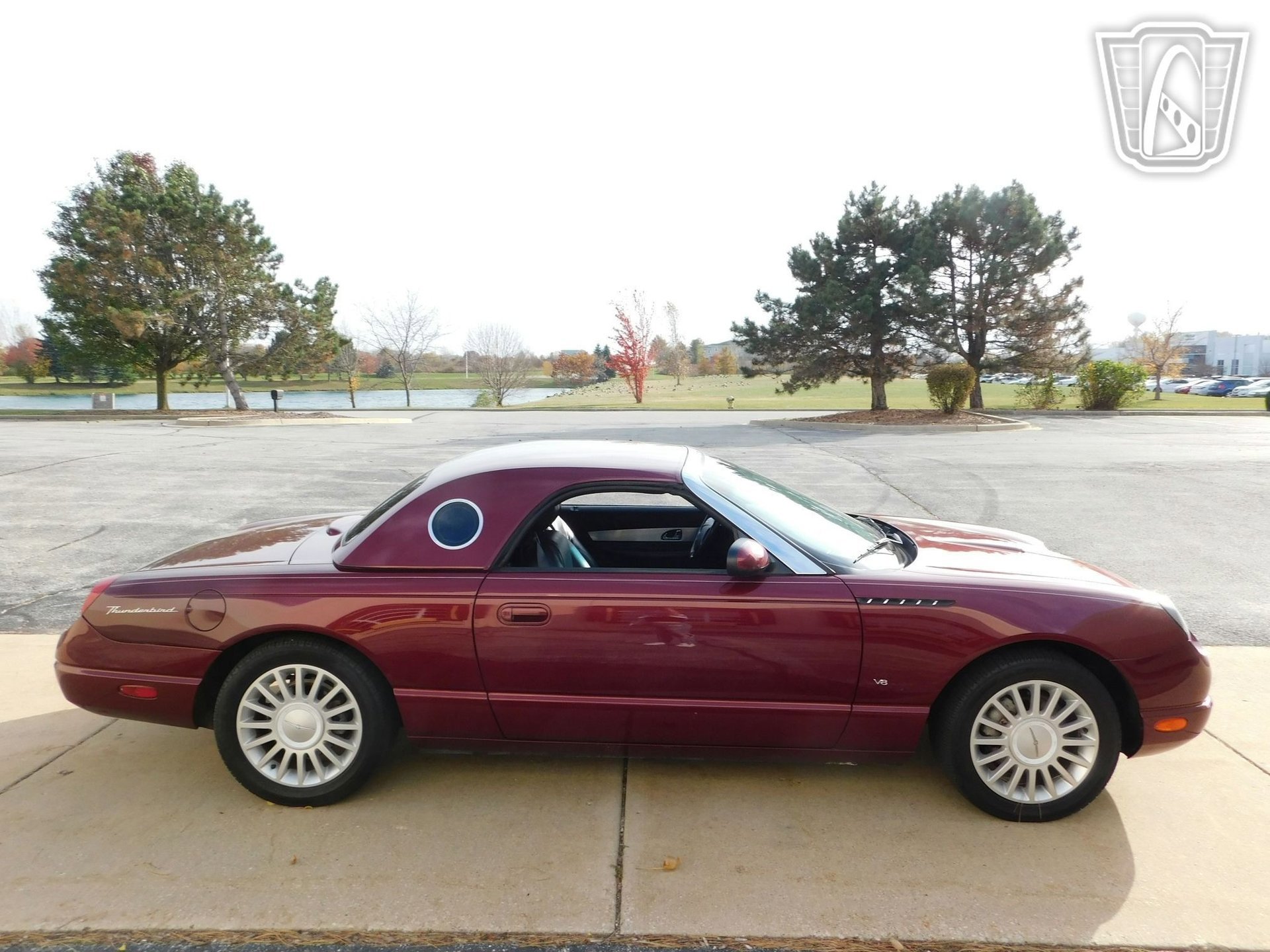 Used 2004 Ford Thunderbird image 7