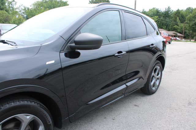 Used 2024 Ford Escape ST-Line w/ Tech Pack #1 AWD/4WD image 44