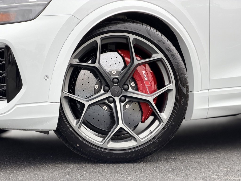 New 2026 Audi RS Q8 performance image 2