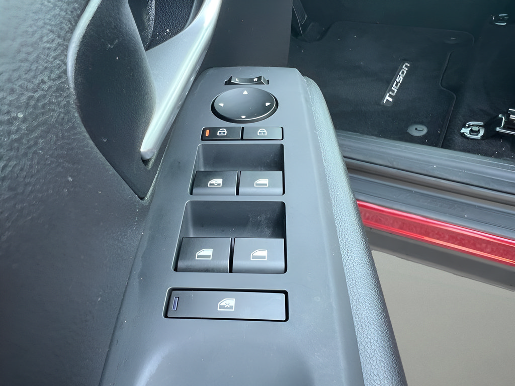 Certified 2026 Hyundai Tucson SE FWD image 13