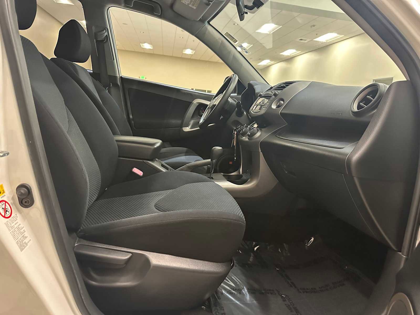 Used 2006 Toyota RAV4 Sport image 25