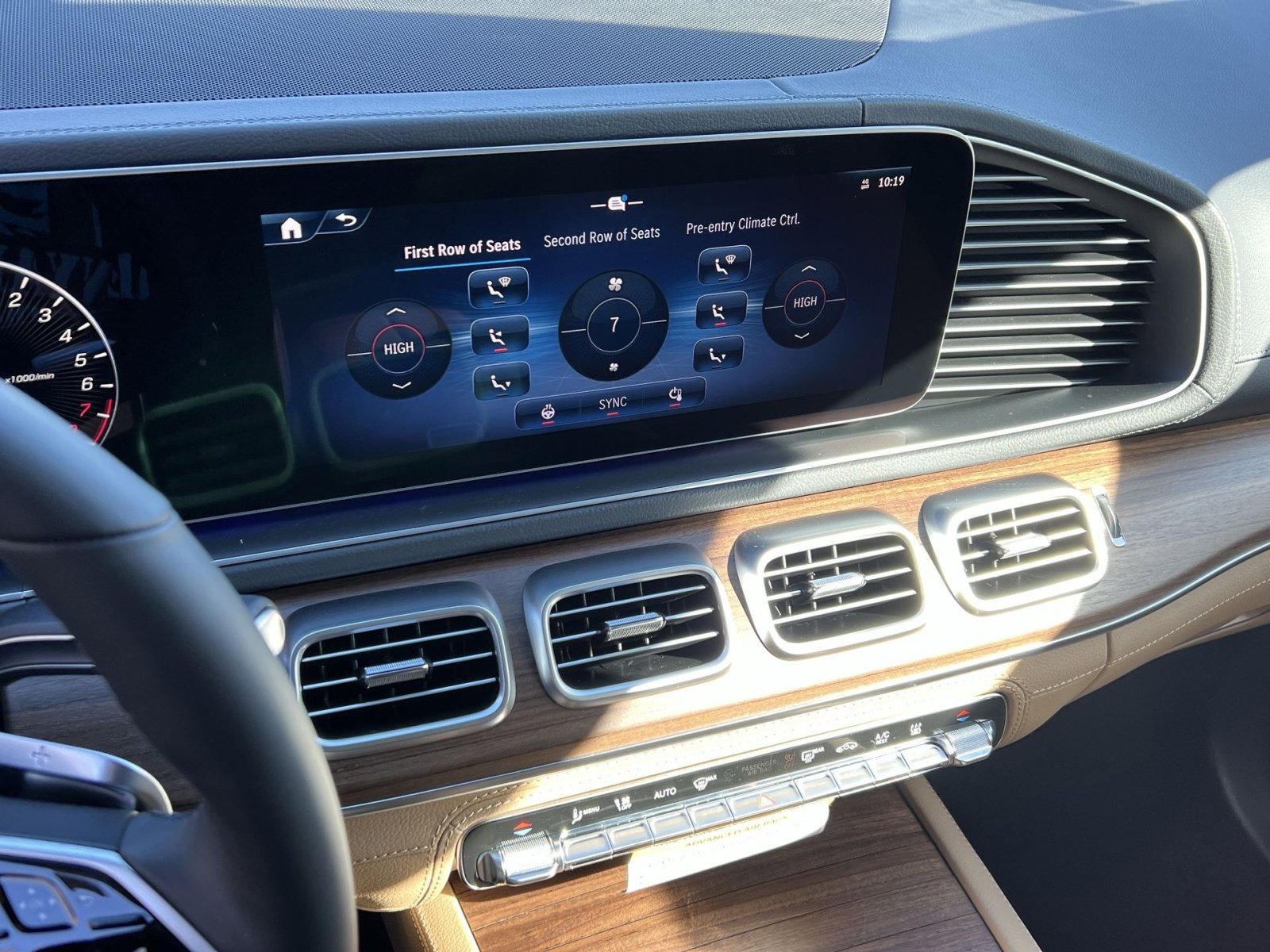 New 2026 Mercedes-Benz GLE 450e 4MATIC image 19