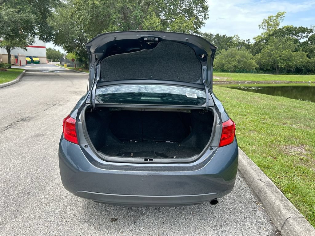 Used 2019 Toyota Corolla SE FWD image 28