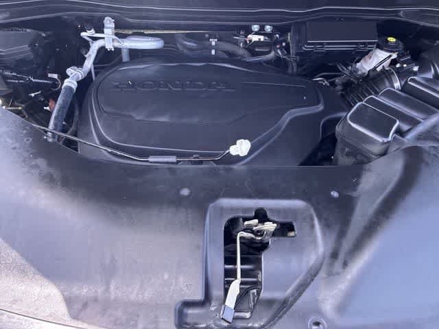 Used 2021 Honda Pilot Black Edition image 15