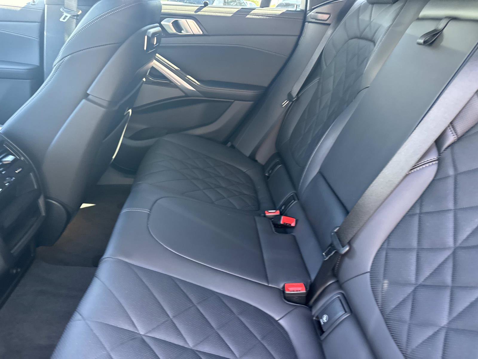 Certified 2025 BMW X6 xDrive40i image 14