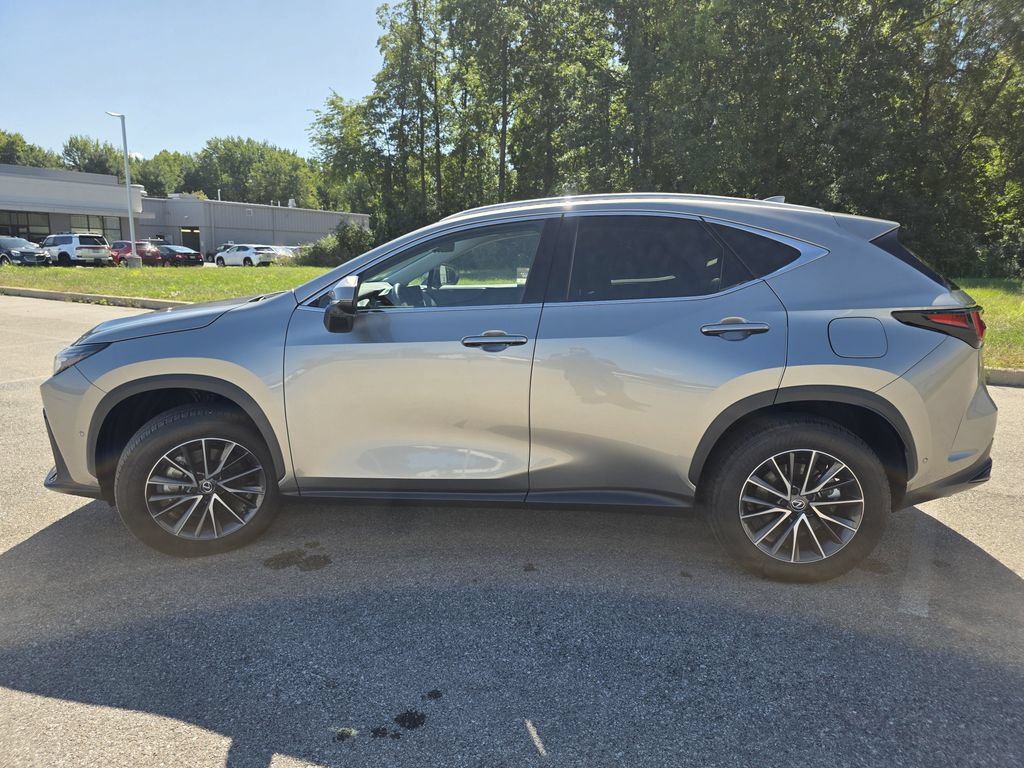Certified 2025 Lexus NX 350h AWD w/ Rear Seat Package image 8