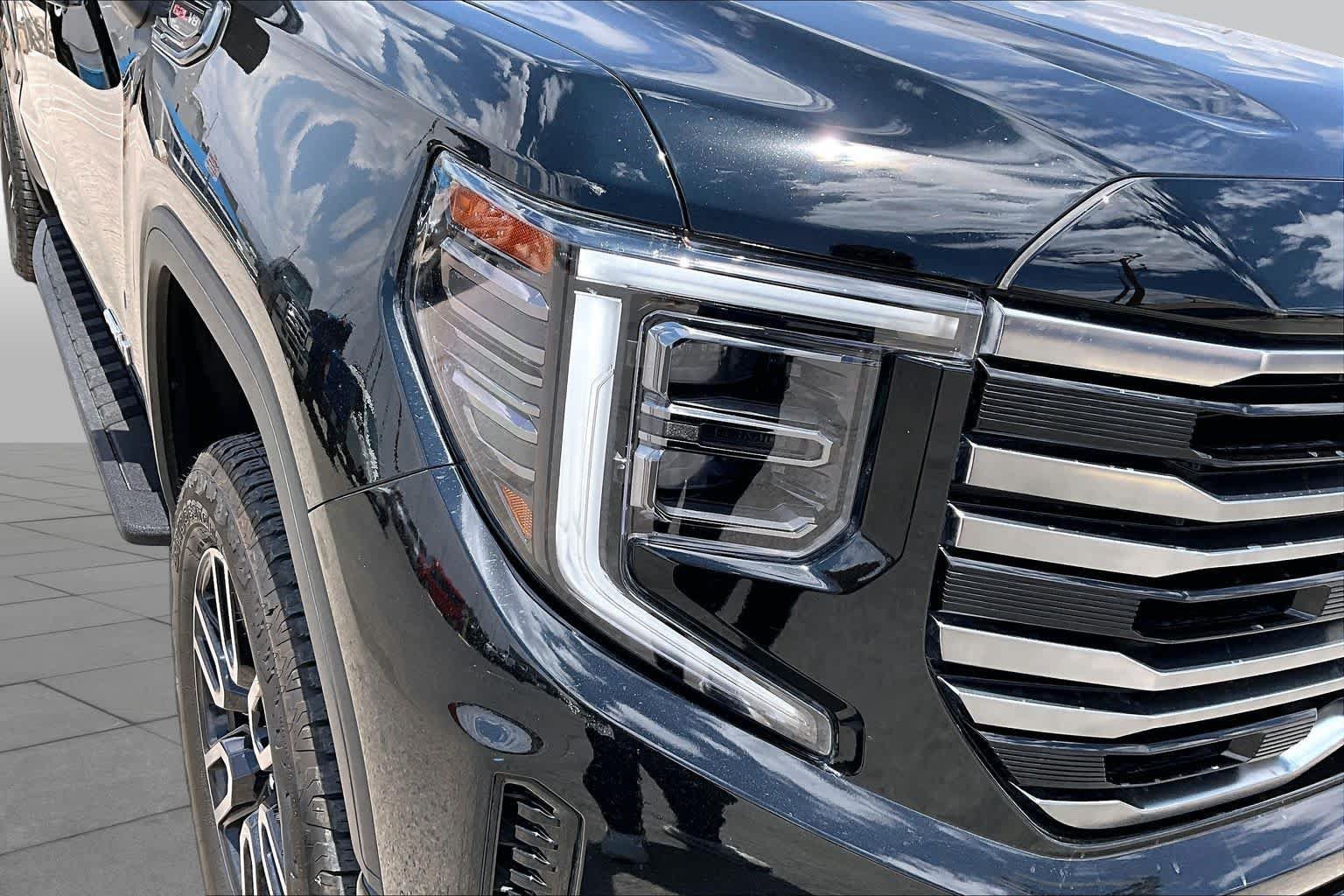 Used 2026 GMC Sierra 1500 AT4 w/ AT4 Preferred Package AWD/4WD image 27