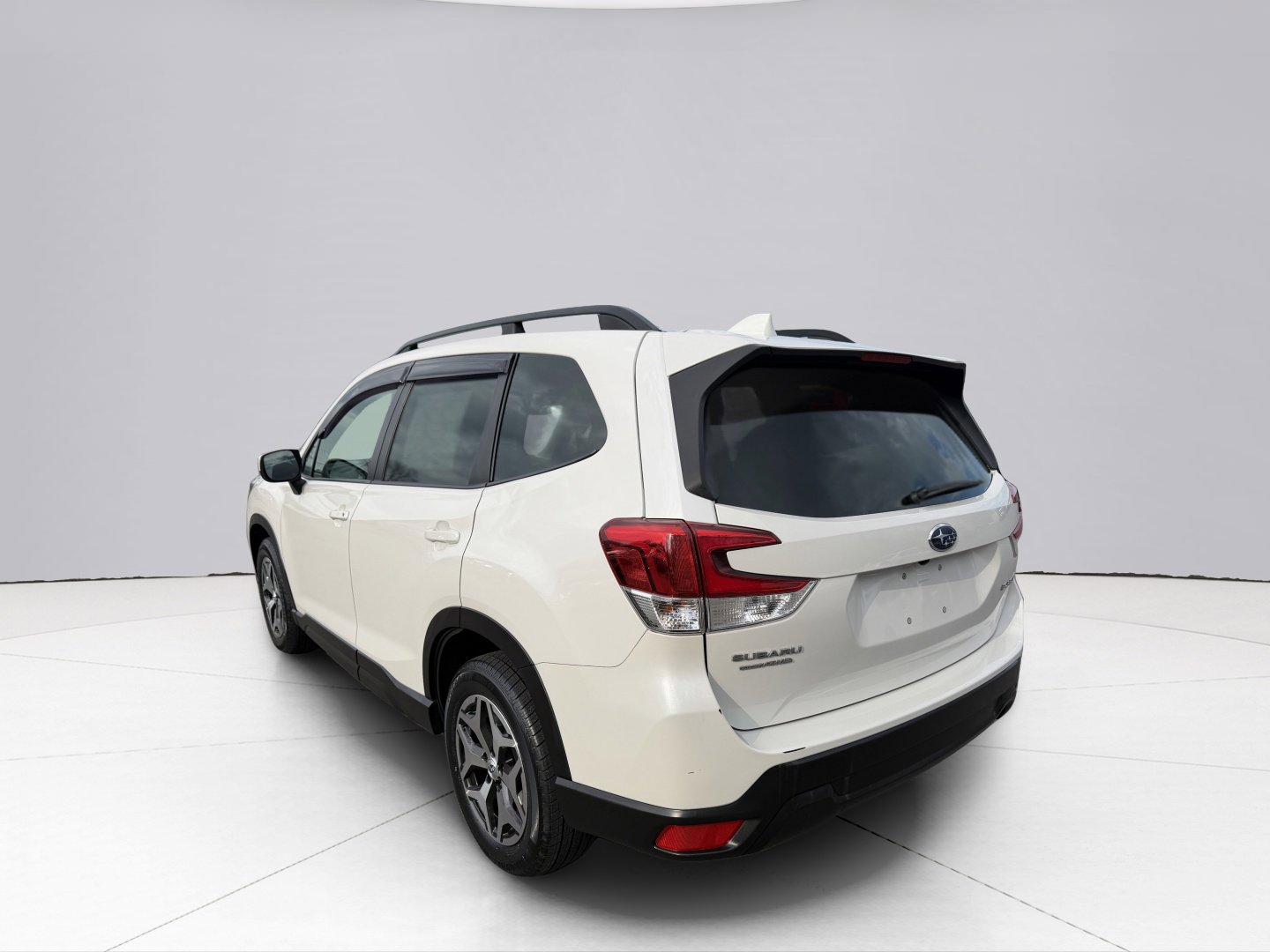 Used 2019 Subaru Forester Premium AWD/4WD image 7