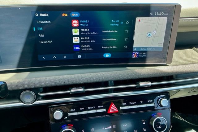 Used 2025 Hyundai Santa Cruz Limited AWD/4WD image 31