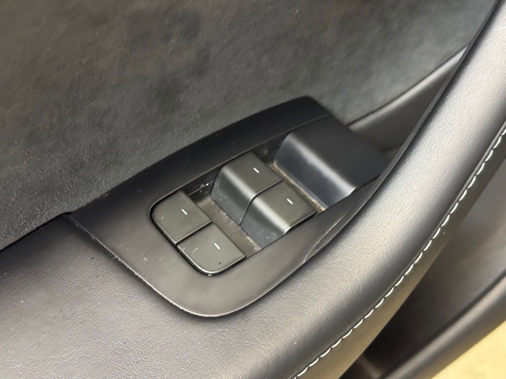 Used 2023 Tesla Model 3 Long Range image 9