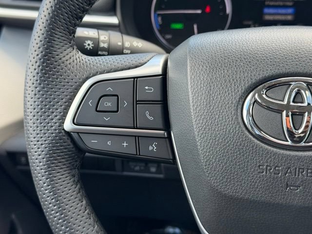 Certified 2024 Toyota Sienna Limited FWD image 27