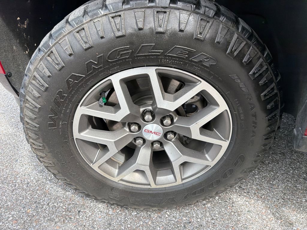 Used 2022 GMC Canyon AT4 w/ Driver Alert Package image 38