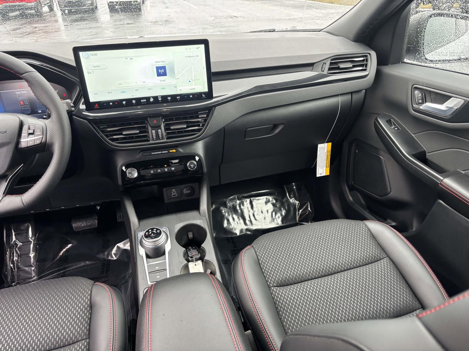New 2026 Ford Escape ST-Line w/ Tech Pack #1 FWD image 32