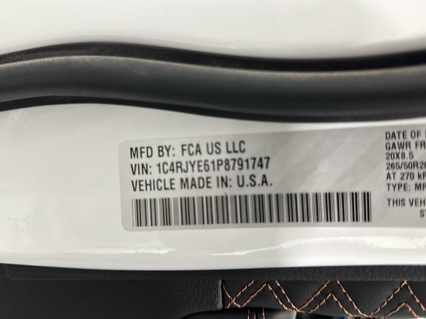 Used 2023 Jeep Grand Cherokee Summit w/ Luxury Tech Group V image 29