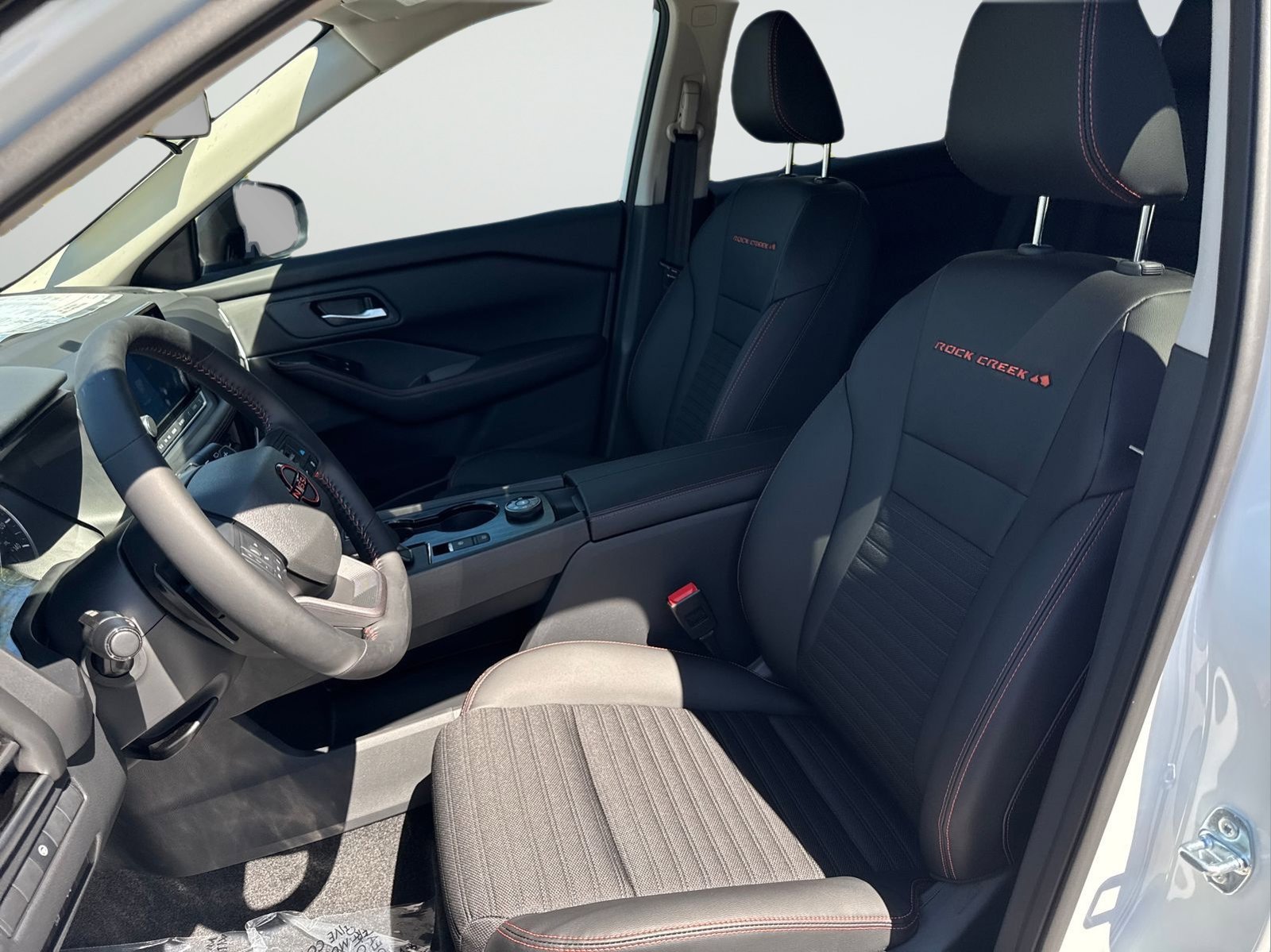 New 2026 Nissan Rogue SV AWD/4WD image 30