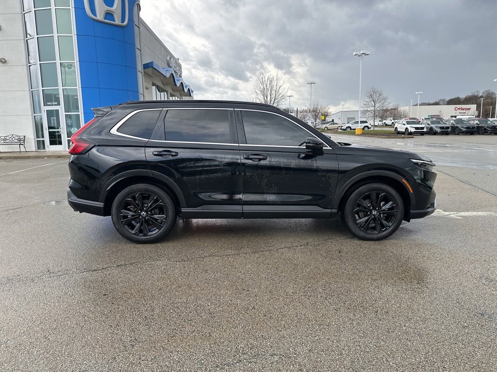 Used 2024 Honda CR-V Sport Touring image 2