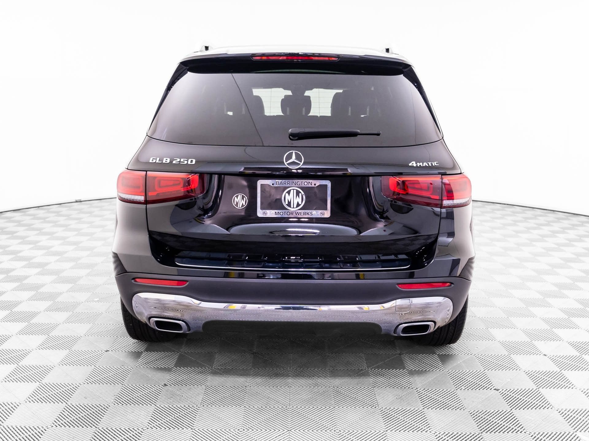 Used 2023 Mercedes-Benz GLB 250 4MATIC image 4