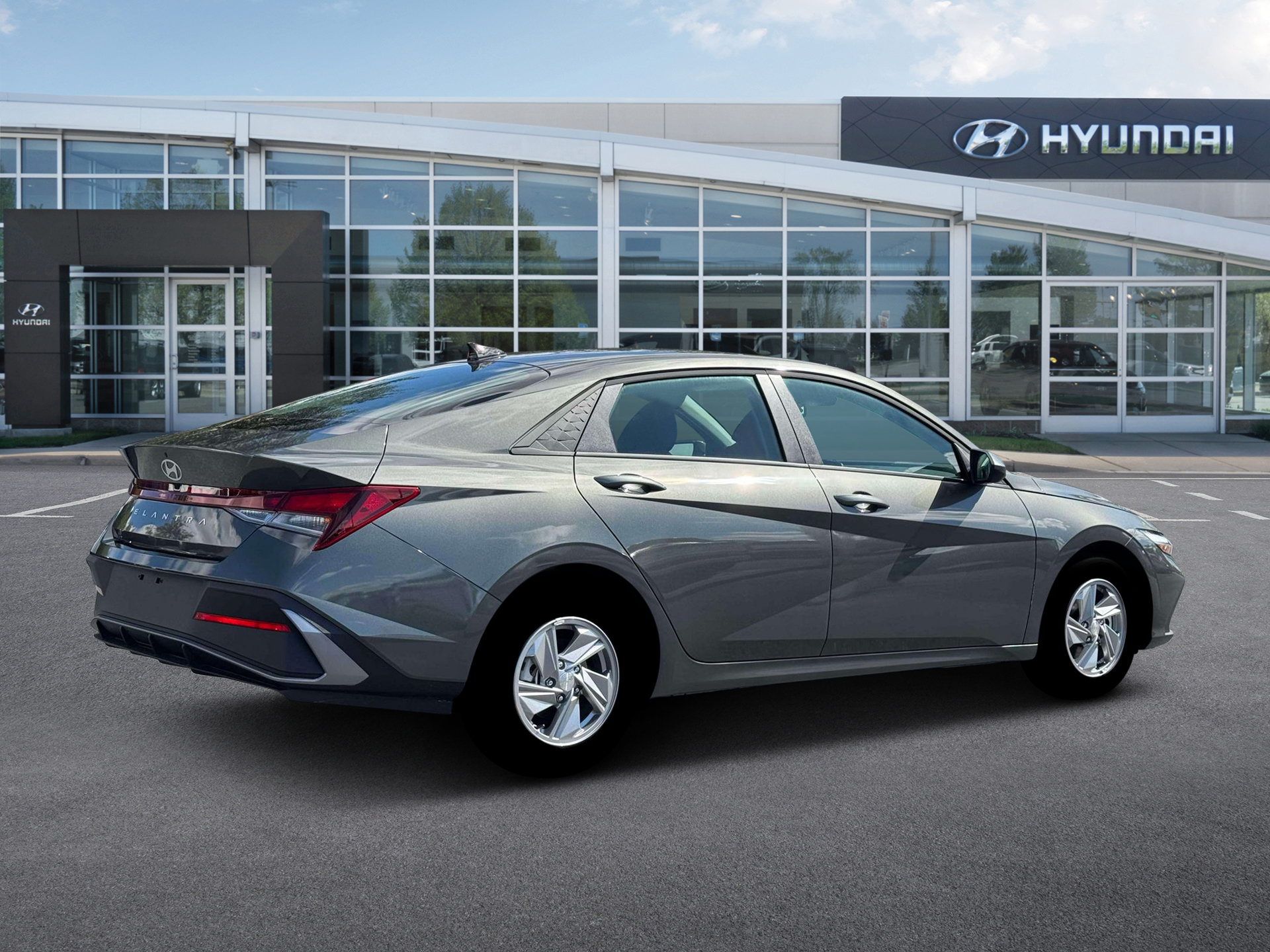 New 2026 Hyundai Elantra SE FWD image 8