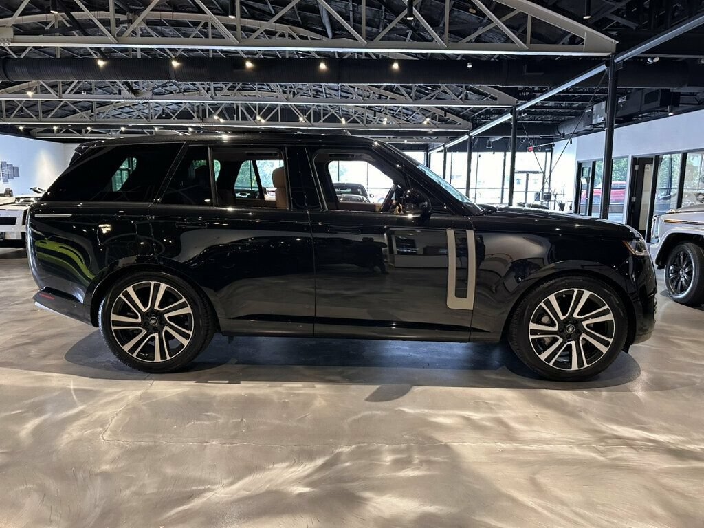 Used 2023 Land Rover Range Rover SE AWD/4WD image 6
