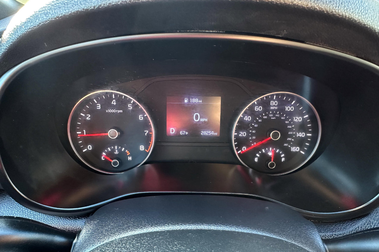 Used 2020 Kia Sportage S image 23