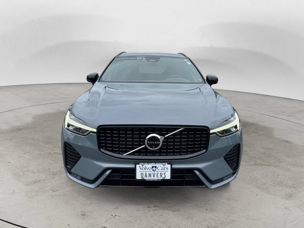 Certified 2024 Volvo XC60 B5 Plus w/ Protection Package Premier AWD/4WD image 28
