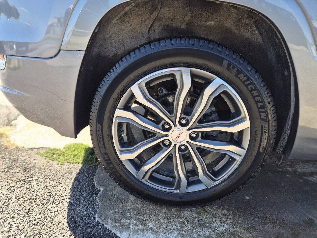 Used 2019 GMC Terrain Denali w/ Driver Alert Package II AWD/4WD image 24