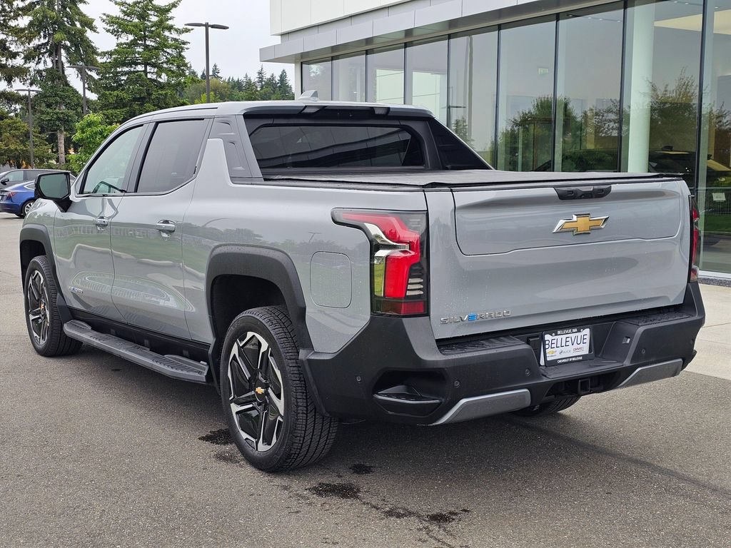 Used 2026 Chevrolet Silverado EV LT AWD/4WD image 3