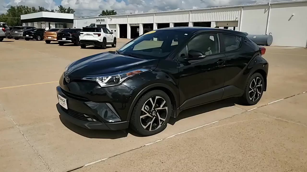 Used 2019 Toyota C-HR XLE FWD image 5