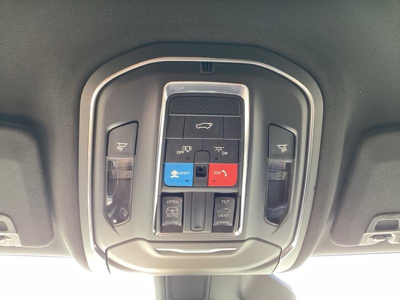 New 2025 Jeep Grand Cherokee L Laredo w/ Luxury Tech Group I image 29