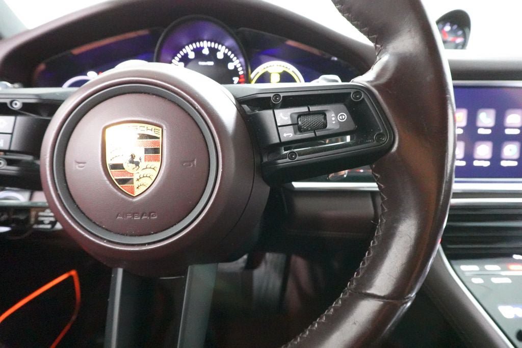 Used 2023 Porsche Panamera 4 Platinum Edition AWD/4WD image 17