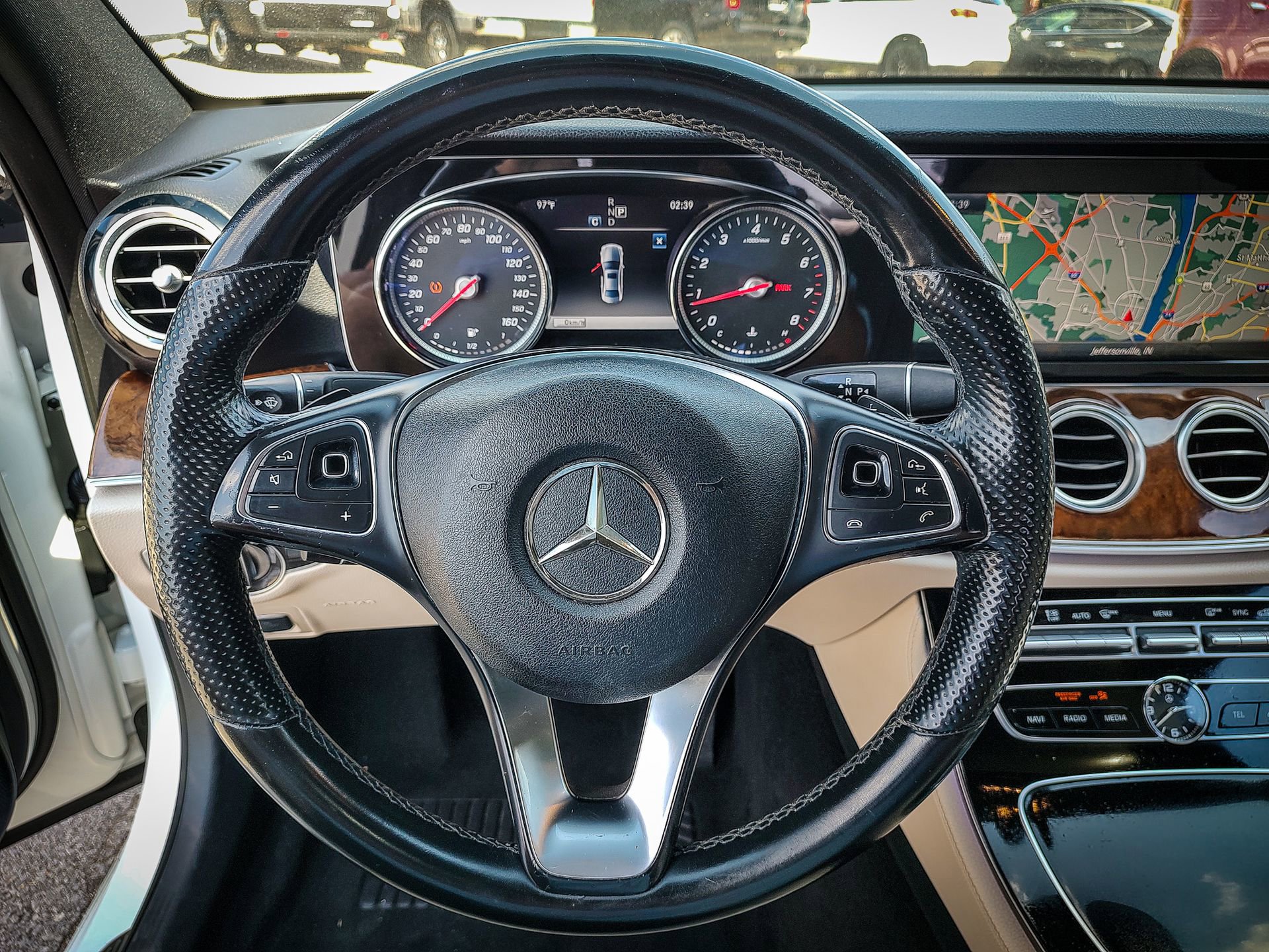 Used 2018 Mercedes-Benz E 300 w/ Premium 1 Package image 8