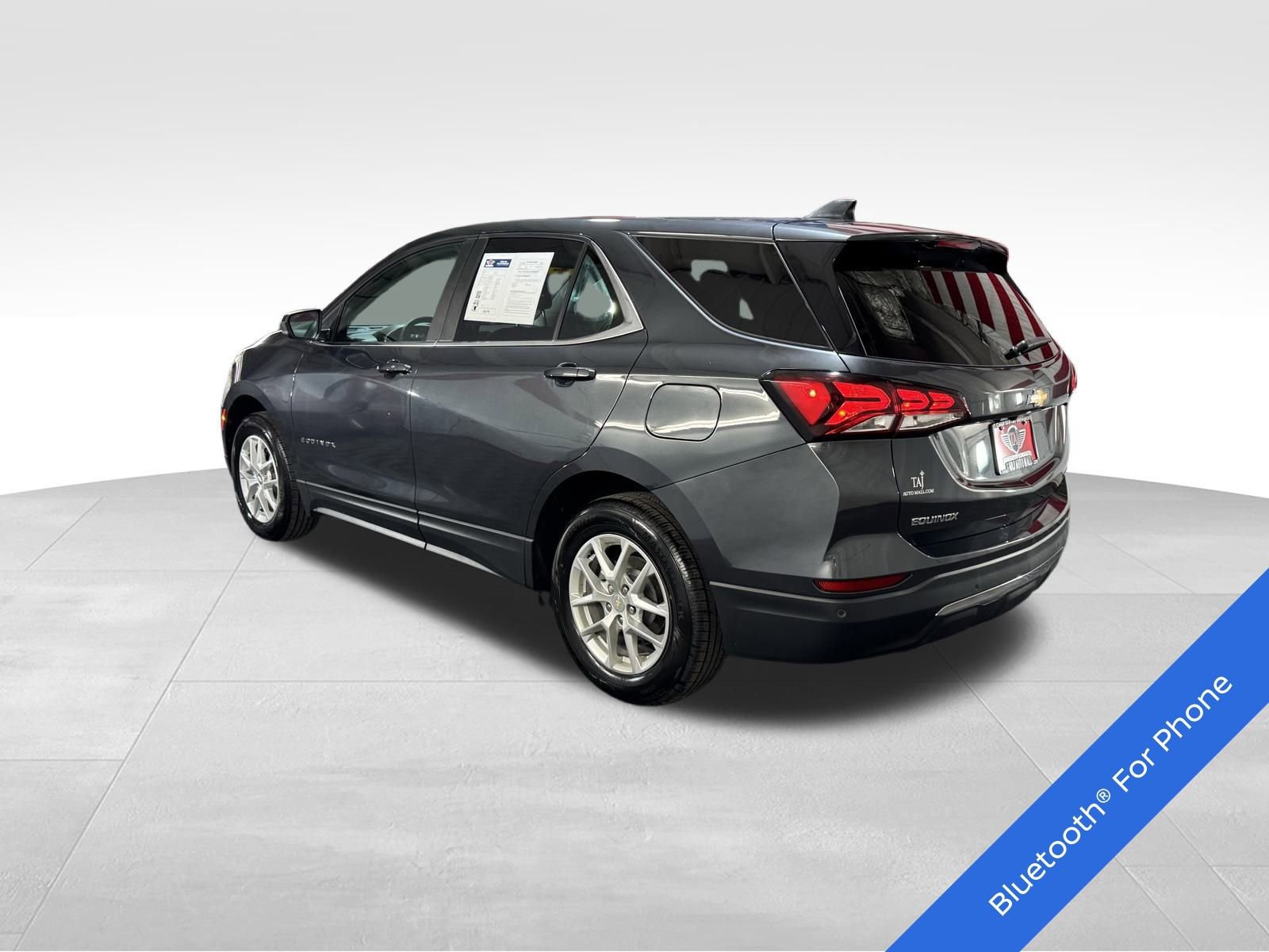 Used 2023 Chevrolet Equinox LT w/ Driver Convenience Package image 6