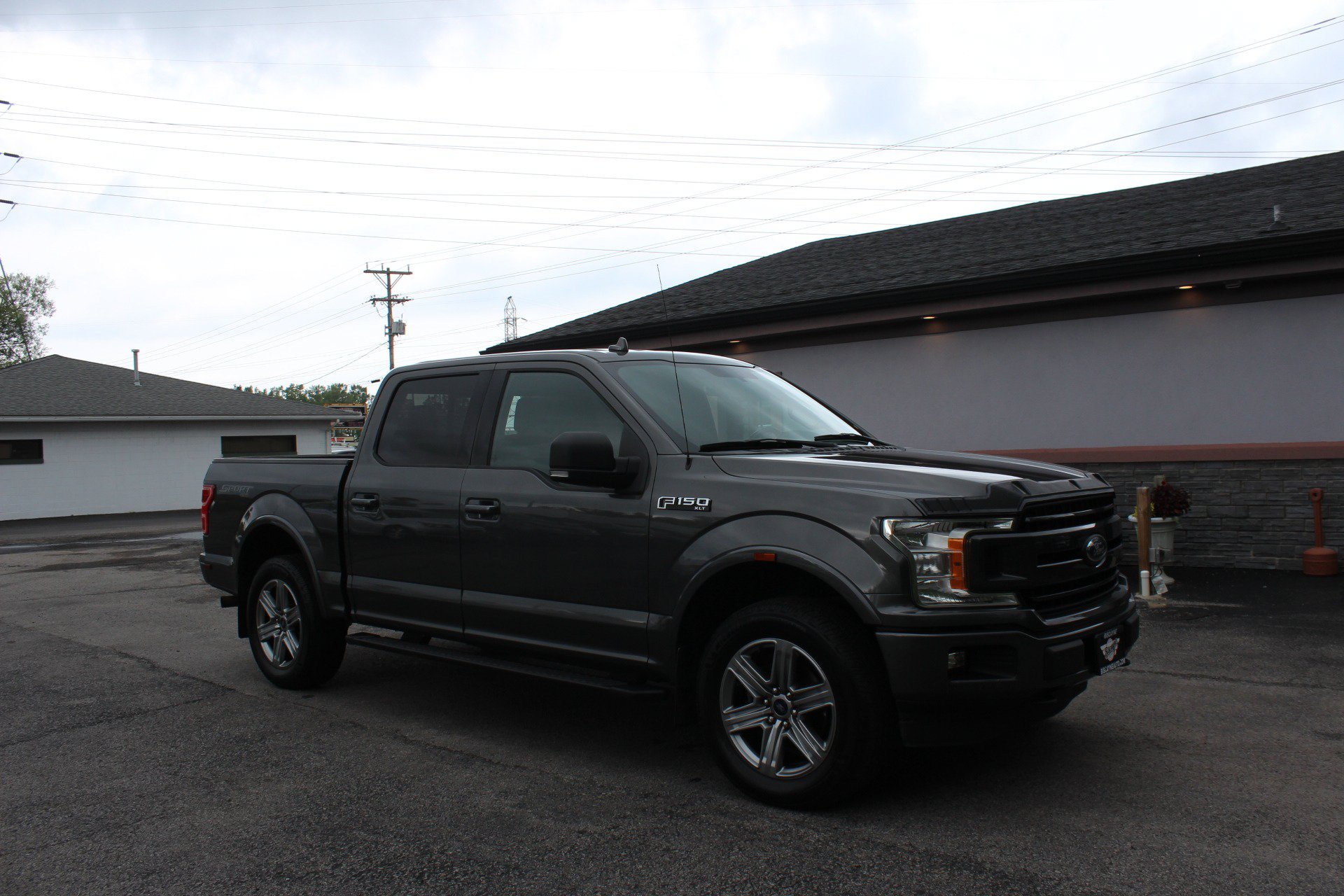 Used 2018 Ford F150 XLT w/ Equipment Group 302A Luxury AWD/4WD image 2
