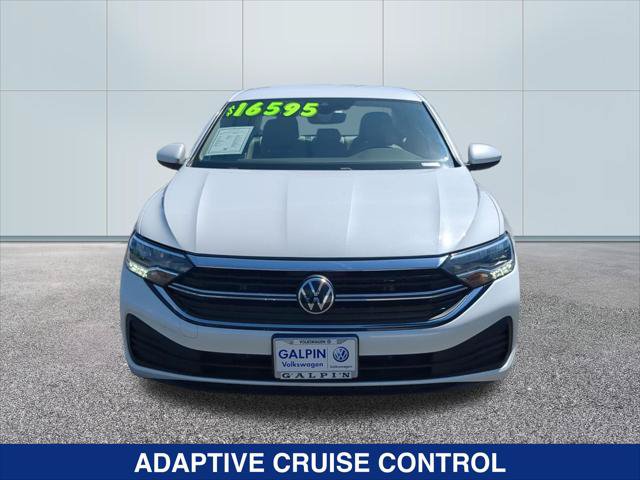 Used 2023 Volkswagen Jetta SE FWD image 8